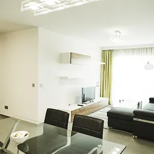 luxury-apartment-las-terrazas.in-canary-islands.com/